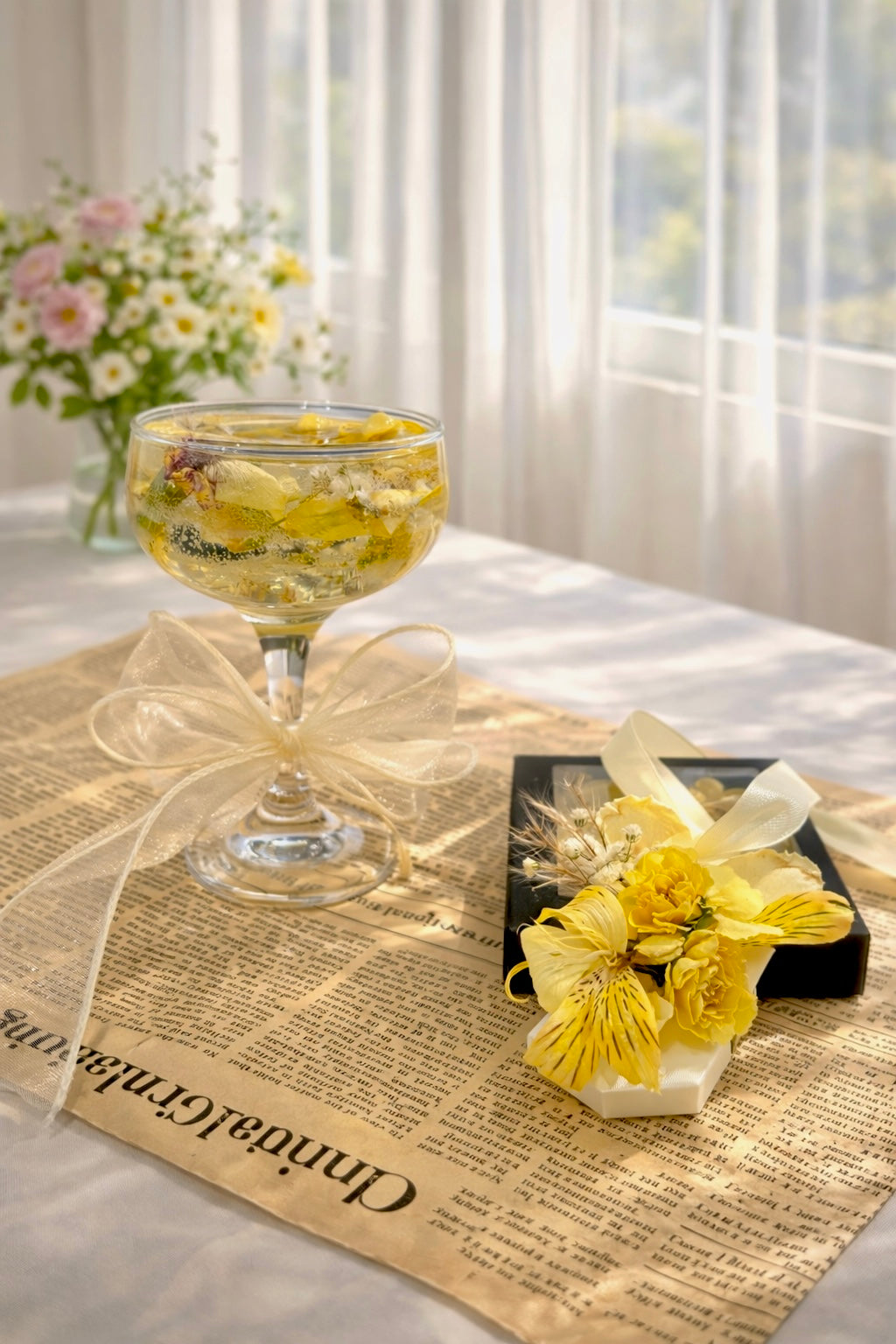 Petit Floral Candle Holder & Wax Tablet Gift Set (3pcs)